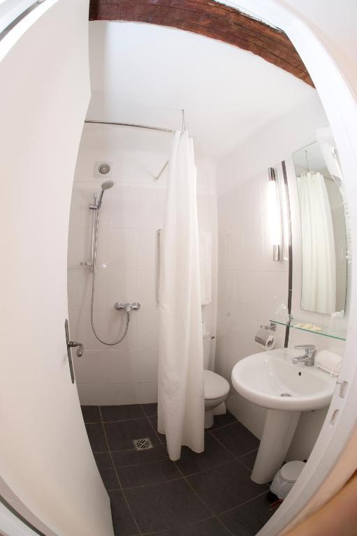Le Vieux Chateau エギュイーヌ 部屋 写真