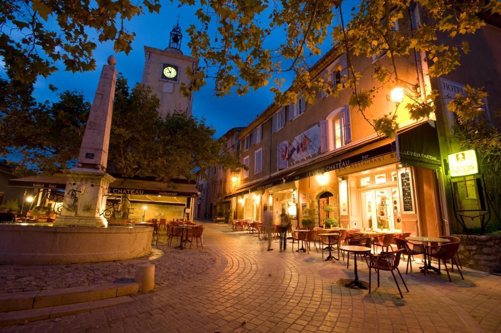 Le Vieux Chateau エギュイーヌ エクステリア 写真