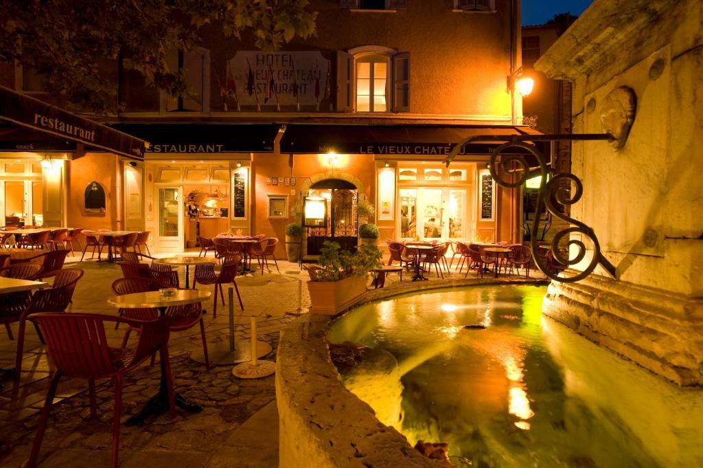 Le Vieux Chateau エギュイーヌ エクステリア 写真